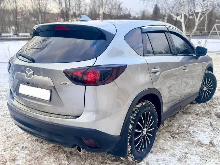 Mazda cx-5, 2013 г. , максимальная комплектация
Продаю надежный и ухоженный кроссовер.
🔹 Двигатель: 2.0 бензин
🔹 Пробег: 165 000 км
🔹 Комплектация: максимальная
Автомобиль не бит, не крашен, весь в родном окрасе. Кузов ровный, без повреждений и коррозии.
Техническое состояние отличное: двигатель работает тихо и ровно, коробка без рывков, подвеска без посторонних звуков. Все обслуживание проводилось своевременно.
Магнитола стоит дорогая, камера сабвуфер усилитель и 4 динамика
Салон чистый, ухоженный, не прокурен. Богатая комплектация: все функции работают исправно.
Документы в полном порядке, юридически чистый автомобиль.
Отличный вариант для города и трассы — комфортный, экономичный и надежный.
Разумный торг у капота. Осмотр по договоренности. Донецк
Возможен обмен
Возможно продажа в кредит
Цена 1 490 000
+79895435743 Телеграм ватсап
+79495095858
📲 Tg: николай н а
📞 Звоните: +7(949)5095858 - фотография - 4