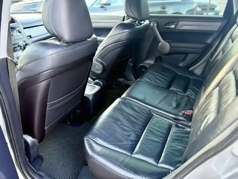Honda cr-v
Год выпуска:2009
Пробег:230000км
2.4
Коробка автомат
Полный привод. !
Полностью обслуженый автомобиль. Без вложений.
Коробка и мотор работают отлично. Кузов без гнили и следов коррозии.
Переоформление без проблем!
Техосмотр пройден
Цена: 1.070🍋 торг!
Осмотр: г. Донецк
+79495312545
📲 Tg: @bog_smalko
📞 Звоните: +7(949)5312545 - фотография - 8