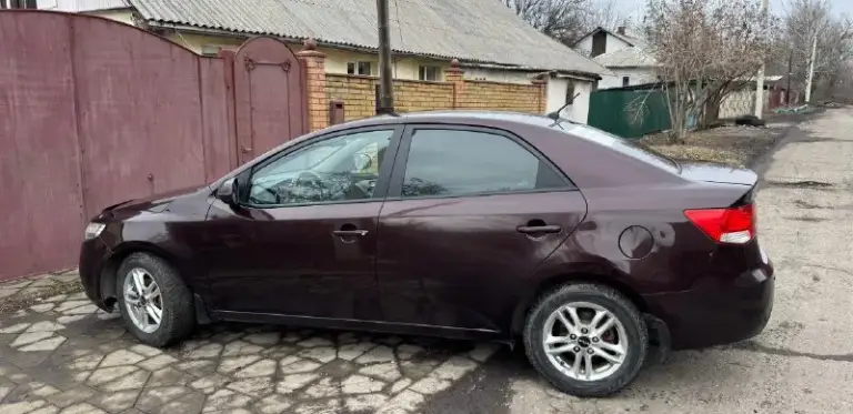 Срочно 🚨 🚨🚨
Продам
Kia cerato 2 ✅
На учет поставлена 28.12.2010г по факту 2011г.
1,6 Механика, 6-ти ступка✅
2 Собственника
Пробег 215 тыс 🤝
Продажа от собственника 🤝
Птс оригинал, юридически чистый, без штрафов и запретов🤝
Техника в отличном состоянии ✅
Цена 600тыс. 💵💵💵
Торг реальному клиенту у капота.
Кому интересно звоните ⬇️⬇️⬇️☎️☎️☎️
Макеевка, гвардейка❗️
+7 (949) 874-45-47
📞 Звоните: +7(949)8744547 - фотография - 1