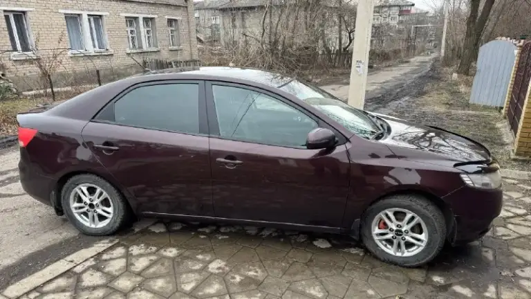 Срочно 🚨 🚨🚨
Продам
Kia cerato 2 ✅
На учет поставлена 28.12.2010г по факту 2011г.
1,6 Механика, 6-ти ступка✅
2 Собственника
Пробег 215 тыс 🤝
Продажа от собственника 🤝
Птс оригинал, юридически чистый, без штрафов и запретов🤝
Техника в отличном состоянии ✅
Цена 600тыс. 💵💵💵
Торг реальному клиенту у капота.
Кому интересно звоните ⬇️⬇️⬇️☎️☎️☎️
Макеевка, гвардейка❗️
+7 (949) 874-45-47
📞 Звоните: +7(949)8744547 - фотография - 2