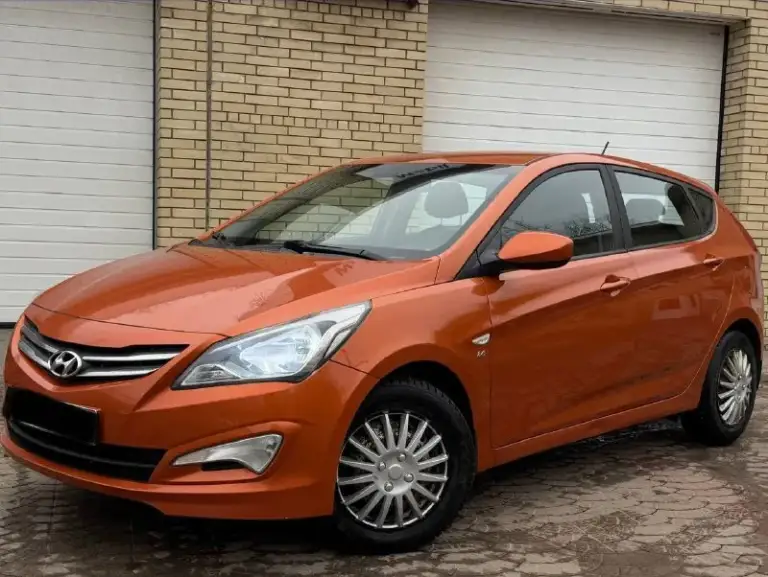 Продам hyundai solaris рестайлинг
2017 Года
Пробег 160.000 родной, готов на любые проверки !
1.6 Механика
Состояния нового автомобиля
Гаражная хранение
Без дтп
В родном окрасе
За машиной ухаживали, салон чистый не прокурен, каждые 6-7 тысяч проходила полное обслуживания
За состояния авто не стыдно

В комплектация есть все для удобства
4 Стеклоподъемника, кондиционер, подогрев сидений, подогрев стекол, парктроники, полный мульти руль, сигнализация
Цена 880 000 торг
+79496001893
+79490278604 - фотография - 2