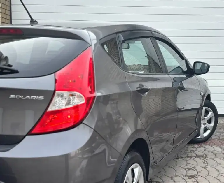 Продам hyundai solaris
Год выпуска:2014
Объем двигателя: 1,6 123.лс
Кпп автомат

Отличная комплектация:
Климат-контроль,
Датчик света, abs, esp,
Подогрев сидений,
Мульти руль,
4.Эл стекла подъемника,
Электро зеркала,
Подушки безопасности,
Хорошая акустика,
Планшет андроид,
Камера заднего вида, парктроник,
Сигнализация,

Кузов в отличном состоянии!
Рыжиков вздутия и прочего
Нет от слова совсем!
Техническии авто вложений не требует.
Своевременное сезонное обслуживание, заправка и замена фильтров.
Автомобиль без вложения!!

По запросу скину видео обзор.

По документам полный порядок.

Цена 900.000.р возможен торг реальному покупателю!

Номер телефона
+7949-693-58-50
+7949-564-47-36

Г. Донецк - фотография - 6