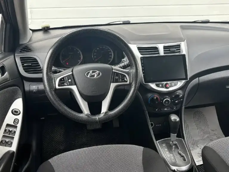 Продам hyundai solaris
Год выпуска:2014
Объем двигателя: 1,6 123.лс
Кпп автомат

Отличная комплектация:
Климат-контроль,
Датчик света, abs, esp,
Подогрев сидений,
Мульти руль,
4.Эл стекла подъемника,
Электро зеркала,
Подушки безопасности,
Хорошая акустика,
Планшет андроид,
Камера заднего вида, парктроник,
Сигнализация,

Кузов в отличном состоянии!
Рыжиков вздутия и прочего
Нет от слова совсем!
Техническии авто вложений не требует.
Своевременное сезонное обслуживание, заправка и замена фильтров.
Автомобиль без вложения!!

По запросу скину видео обзор.

По документам полный порядок.

Цена 900.000.р возможен торг реальному покупателю!

Номер телефона
+7949-693-58-50
+7949-564-47-36

Г. Донецк - фотография - 8