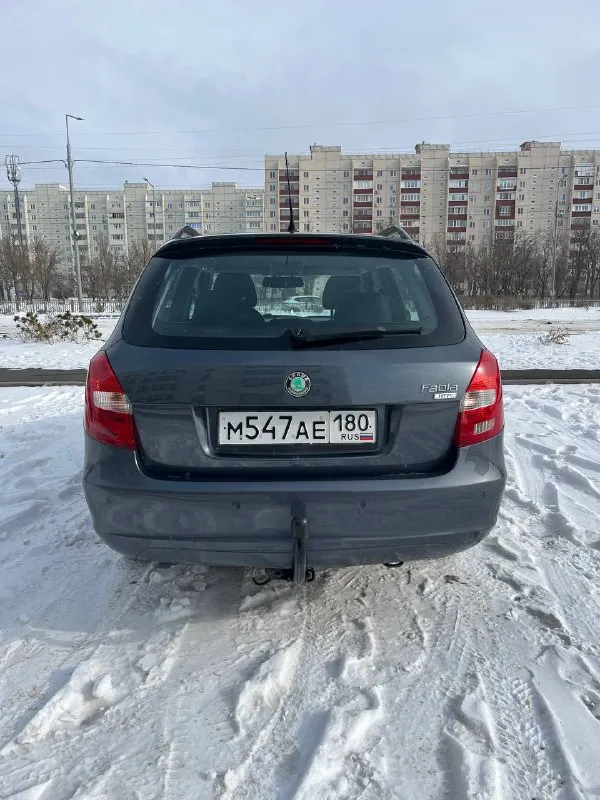 Продам skoda fabia.
2008 Год
Объем двигателя - 1,2л.
Пробег 147 тысяс (родной)
Авто полностью в заводском окрасе, не единого подкраса!
Авто местное, не пригон!
1 Хозяин с салона!
Двигатель в идеальном состоянии, коробка идеально переключает, дно, стаканы отлично, все в заводе!
Кузов без гнили и ржавчины.
Салон не просижен, не затертый, не прокуренный!
Электрика вся исправна.
Хорошая зимняя резина.
Очень экономный расход.
Кто ищет достойное состояние, приезжайте смотрите!
Осмотр г. Мариуполь
Цена - 510 тысяч рублей.
Тел. +79494970042 - фотография - 5