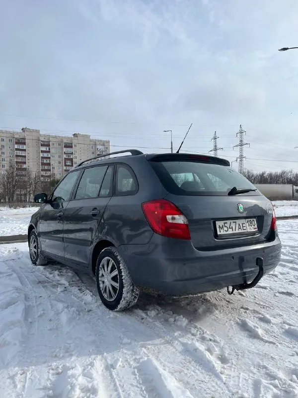 Продам skoda fabia.
2008 Год
Объем двигателя - 1,2л.
Пробег 147 тысяс (родной)
Авто полностью в заводском окрасе, не единого подкраса!
Авто местное, не пригон!
1 Хозяин с салона!
Двигатель в идеальном состоянии, коробка идеально переключает, дно, стаканы отлично, все в заводе!
Кузов без гнили и ржавчины.
Салон не просижен, не затертый, не прокуренный!
Электрика вся исправна.
Хорошая зимняя резина.
Очень экономный расход.
Кто ищет достойное состояние, приезжайте смотрите!
Осмотр г. Мариуполь
Цена - 510 тысяч рублей.
Тел. +79494970042 - фотография - 6