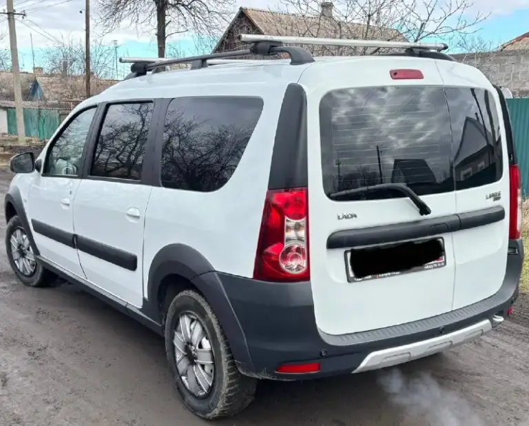 ✅Продам✅
Ваз largus cross.
1.6 16V (106л. С)
2019Г. В.
1 Хозяин
Зеленая автотека.
Хорошая комплектация.
Автомобиль в отличном состоянии! Не требует никаких вложений!
Кузов соответствует фоткам!
Абсолютно без нюансов!
Все герметики и швы родные!
Остекление оригинальное!
Двигатель кпп ходовая часть на 5/5!
По автомобилю нету никаких нареканий!
Авто завел-сел-и-поехал!
Хорошая омплектация:
Кондиционер,
Abs, esp,
Подогрев сидений,
4Эл. Стеклоподъемника,
Электра усилитель руля,
Эл. Регулировка зеркал,
Сервестные книжки,
2 Ключа.
По документам все чисто!
Переоформление без проблем!
Цена 925.000т/р
Торг уместен!
Тел: +7 (949) 323-53-86.
📞 Звоните: +7(949)3235386 - фотография - 5