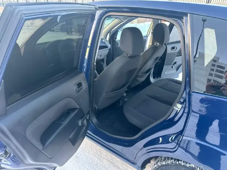 Ford fiesta 2008 1.4 m/t
Автомобиль в прекрасном состоянии и родным подтвержденным пробегом. Техника в идеале, салон без потертостей и прокуров,3 хозяина, автомобиль южный,2 ключа, хорошея зимняя резина. Подробности по тел.
🚙 Пробег 130 000 км
💵 445 000₽
☎️ +7 (949) 573-62-32 Сергей - фотография - 7