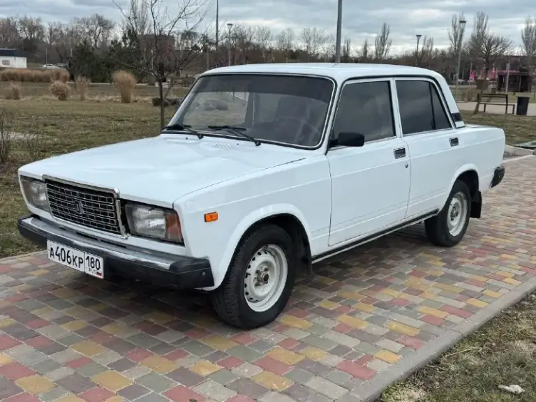 Продам ваз 2107
Год выпуска 2008
Без рыжиков, гнилья, красивая, ровная.
Дно, стаканы, пороги, все на месте.
Коробка не хрустит, не вылетает.
По ходовой нареканий нет, все как положено работает.
Салон в хорошем состоянии, чисто, опрятно, никаких запахов
Новий акб
Акустика магнитола колонки
Сел поехал, вложений на данный момент никаких.
По документам никаких вопросов, нет ни штрафов ни запретов, все вины читаются, поехали и спокойно переоформили. Один собственник птс оригинал машина местная
Цена 245 тысяч рублей хороший торг быстрым покупателем
Осмотр город мариуполь
Возможен обмен
Тел +79499360437
📞 Звоните: +7(949)9360437 - фотография - 1