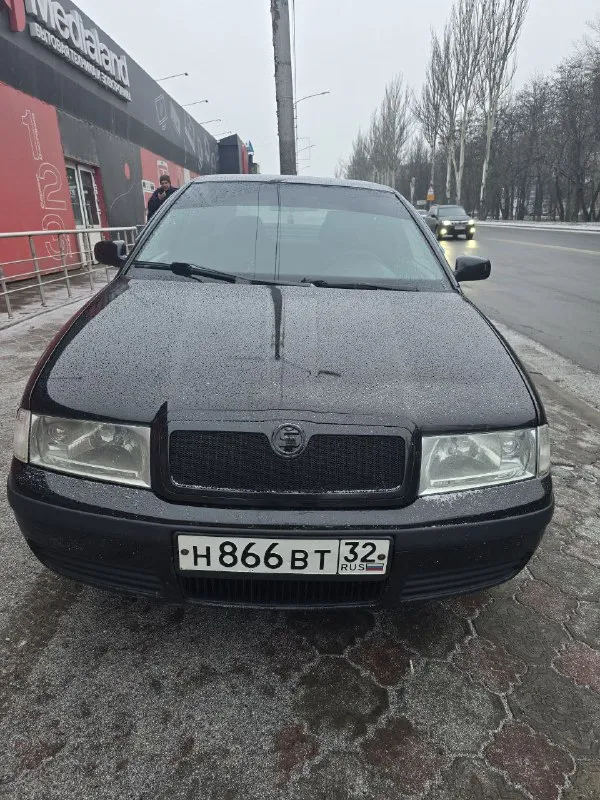Марка автомобиля: skoda octavia tour
Год выпуска: 2004
Пробег: 390000 км
Объем двигателя: 1.6
Описание: продам skoda октавию тур почти в отличном состоянии (для своих лет очень хорошо сохранилась) год 2004 1.6
4 Эсп, подогрев сидений и зеркал
По кузову без жести, окрасы только косметика и устранение ваговских болячек. Колёса огонь, салон не затёрт, ходовка сбитая, мотор и коробка на ура. Руль перешит, кондёр заправлен, поменяны свечи и провода.
Торг на месте.
Цена: 495000
Номер телефона: +79496419331
Город: донецк
Продавец: игорь
Предложить пост | мы в вк | реклама
📞 Звоните: +7(949)6419331 - фотография - 1