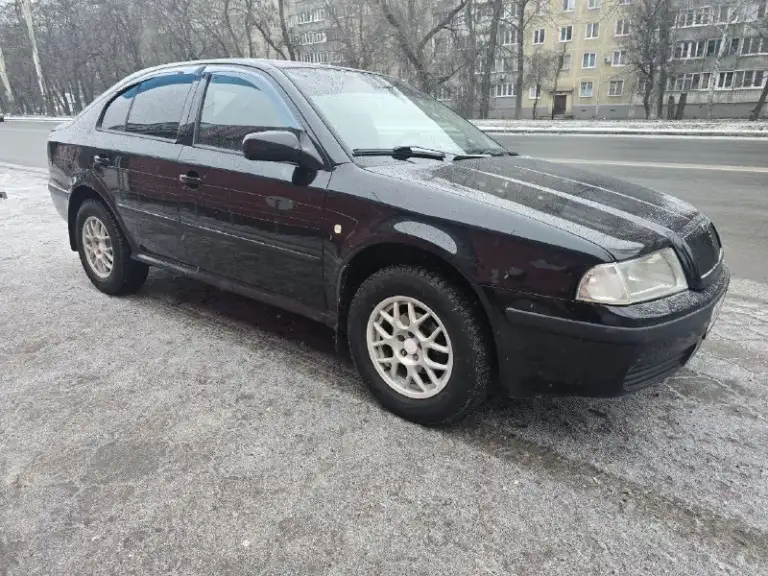 Марка автомобиля: skoda octavia tour
Год выпуска: 2004
Пробег: 390000 км
Объем двигателя: 1.6
Описание: продам skoda октавию тур почти в отличном состоянии (для своих лет очень хорошо сохранилась) год 2004 1.6
4 Эсп, подогрев сидений и зеркал
По кузову без жести, окрасы только косметика и устранение ваговских болячек. Колёса огонь, салон не затёрт, ходовка сбитая, мотор и коробка на ура. Руль перешит, кондёр заправлен, поменяны свечи и провода.
Торг на месте.
Цена: 495000
Номер телефона: +79496419331
Город: донецк
Продавец: игорь
Предложить пост | мы в вк | реклама
📞 Звоните: +7(949)6419331 - фотография - 4