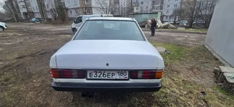 Продаю бодрого мерса. С гуром w 190 после капиталки пол года(работает отлично, тянет отлично) дно и пороги поварены (остались косяки по внешке, на фото видно) не критично, коробка также перебиралась. Резина уверенная зимняя на шипах. Красивые катки. По ходовой вопросов нет. Печка дует, магнитола играет. Свижий 75 акб дворник и омывайка работает, свет работает. Каких-то срочных вложений не требует. Ценник у мерса по цене десятки гнилой. Обмены не интересуют, разве что на деньги. По документам все ровно, дкп стс птс, залогов и ограничений нет.
Цена 180 торг хорошим людям присутствует.
+79493243525 Звоните или связь тг
📲 Tg: @zet01021
📞 Звоните: +7(949)3243525 - фотография - 1