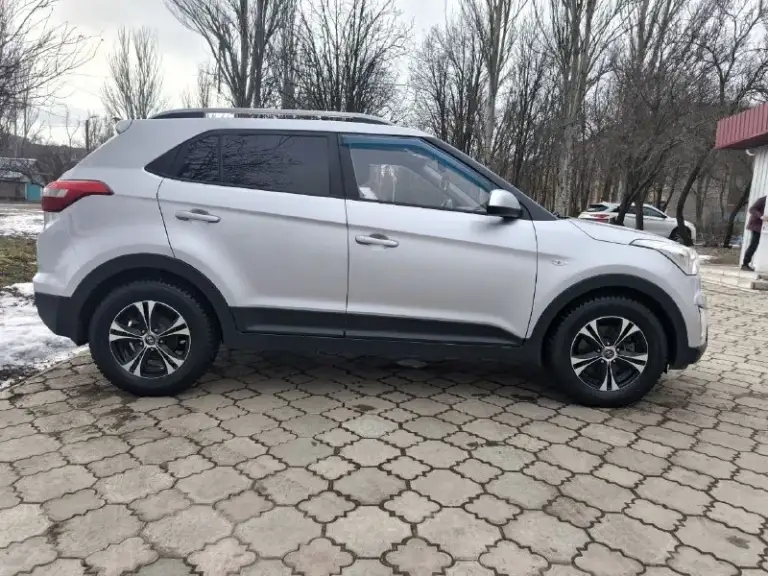 Продам hyundai грета 2017 года, не бита, не крашена! Любые проверки! Один хозяин, пробег 197 000, катализатор вырезан на пробеге 60 тысяч,2 литра автомат, полный привод, климат, полный электропакет, парктроник, кузов не гнилой и не ржавый, два комплекта резины на дисках
1 550 000 Торг
+7949 536 30 32
📲 Tg: @kristinkakartinka7
📞 Звоните: +7(949)5363032 - фотография - 4