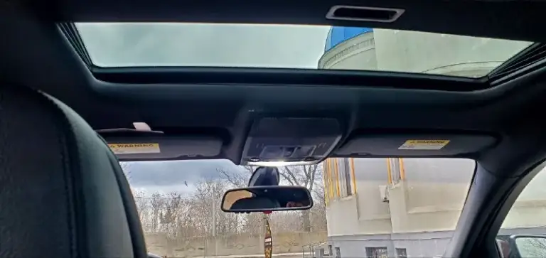 Легендарный bmw x6 в безупречном состоянии! 🔥
​Продаю свой автомобиль, который дарит эмоции каждый день. Настоящий «икс» в заводском m-пакете. Машина для тех, кто ищет живой экземпляр, а не «дрова».
​✅ Основные параметры:
​Год выпуска: 2009
​Двигатель: 3.0 л (306 л. С. ) — идеальное сочетание динамики и налога.
​Пробег: 190.000 км (родной, по состоянию видно).
​Владельцы: 3 по птс.
​Состояние машины — идеальное. Полностью обслужена «от и до», никаких вложений не требует. Мотор сухой, работает ровно, коробка переключает плавно. Салон чистый, не прокуренный. Внешне выглядит очень дерзко благодаря м-пакету.
​💰 Цена: 1 650 000 руб. Реальному покупателю торг💸
📍 Осмотр: г. Донецк
📞 Связь: +7(949)003-60-29 - фотография - 10
