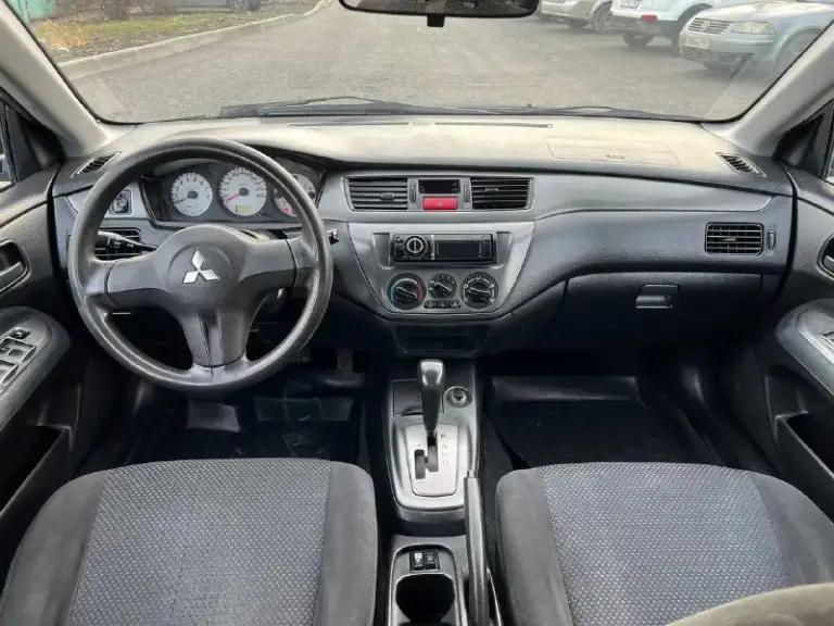Продам автомобиль,
Mitsubishi lancer 9, 1.6, ат.
2005 Год, пробег 260 тыс. Км,
Авто в отличном состоянии,
Вложений не требует вообще, мотор в идеале,
Коробка автомат работает отлично, по ходовой части без нареканий, автомобиль полностью обслужен. Новая резина, качественная музыка, кондиционер,
Подогревы сидений, электро пакет все работает.
Г. Мариуполь
Цена 473 000 р. Торг.
Рассмотрю обмен.
+7 (949) 496-91-76 - фотография - 8