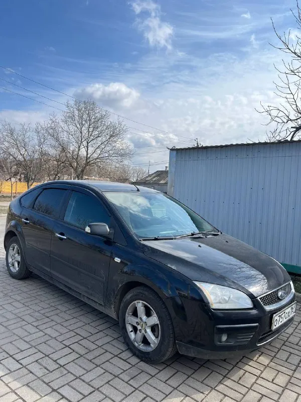 Продам ford focus 2 ghia
Год: 2007
Пробег: 247 родной
Двигатель 1.8 бенз 125лс нареканий нет, едет классно, ходовая часть недавно обслужена, новые колодки тормозные диски, делать ничего не нужно, салон очень хорошо сохранился не затертый, кузов в очень достойном состоянии без гнили и коррозии, днище все целое! В дтп не был все крепления везде завод! Полная комплектация ghia с двух-зонным климатом подогревами сидений, лобового, зеркал, стабилизация, дисковые тормоза вкруг, стеклоподьемники вкруг, подрулевое управление музыкой, эл. Фары, птф, бортовик, стекло лобовое без трещин стоит заводское с обогревом! Автомобиль уже на летней резине практически новой! На данный момент вложений не требует.
Документы чистые, птс оригинал! Тех осмотр есть.
Торг есть
Цена: 545000р
📍Мариуполь
📞+79496463727 - фотография - 2