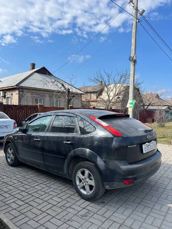 Продам ford focus 2 ghia
Год: 2007
Пробег: 247 родной
Двигатель 1.8 бенз 125лс нареканий нет, едет классно, ходовая часть недавно обслужена, новые колодки тормозные диски, делать ничего не нужно, салон очень хорошо сохранился не затертый, кузов в очень достойном состоянии без гнили и коррозии, днище все целое! В дтп не был все крепления везде завод! Полная комплектация ghia с двух-зонным климатом подогревами сидений, лобового, зеркал, стабилизация, дисковые тормоза вкруг, стеклоподьемники вкруг, подрулевое управление музыкой, эл. Фары, птф, бортовик, стекло лобовое без трещин стоит заводское с обогревом! Автомобиль уже на летней резине практически новой! На данный момент вложений не требует.
Документы чистые, птс оригинал! Тех осмотр есть.
Торг есть
Цена: 545000р
📍Мариуполь
📞+79496463727 - фотография - 4