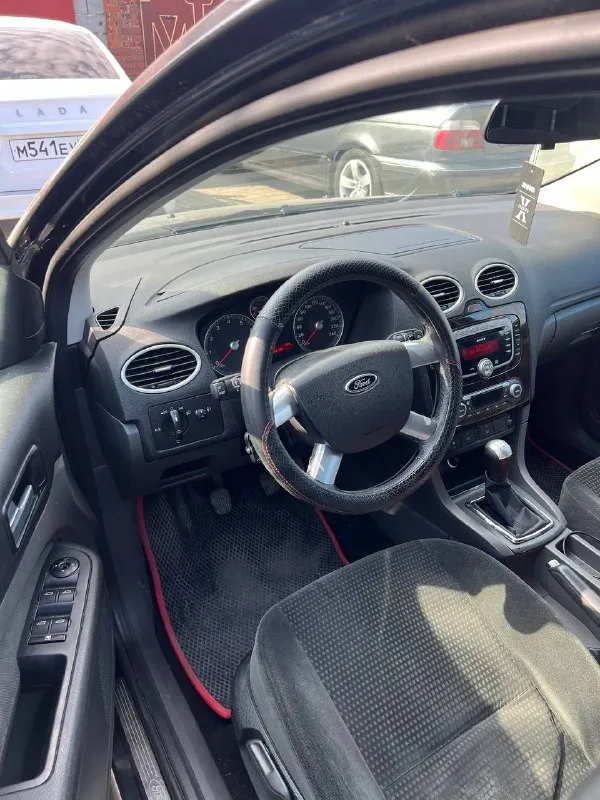 Продам ford focus 2 ghia
Год: 2007
Пробег: 247 родной
Двигатель 1.8 бенз 125лс нареканий нет, едет классно, ходовая часть недавно обслужена, новые колодки тормозные диски, делать ничего не нужно, салон очень хорошо сохранился не затертый, кузов в очень достойном состоянии без гнили и коррозии, днище все целое! В дтп не был все крепления везде завод! Полная комплектация ghia с двух-зонным климатом подогревами сидений, лобового, зеркал, стабилизация, дисковые тормоза вкруг, стеклоподьемники вкруг, подрулевое управление музыкой, эл. Фары, птф, бортовик, стекло лобовое без трещин стоит заводское с обогревом! Автомобиль уже на летней резине практически новой! На данный момент вложений не требует.
Документы чистые, птс оригинал! Тех осмотр есть.
Торг есть
Цена: 545000р
📍Мариуполь
📞+79496463727 - фотография - 8
