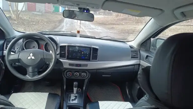 ❗️Продам lancer x 2007 года. ❗️
Состояние ближе к идеалу ✅
2Х литровый мотор 150 живых лошадей✅
Коробка: обслуженный вариатор ( плюсом установлено доп охлождение), переключается без каких либо пинков✅едет отлично. Родной пробег: 280.000 тысяч❗️
По двигателю работает отлично без каких либо посторонних звуков ✅
Салон ухоженный без каких либо дырок и прочего ✅
Всё работает по электрики каждая кнопочка, каждая лампочка светит✅
Так же стоит хорошая сигнализация - фотография - 6