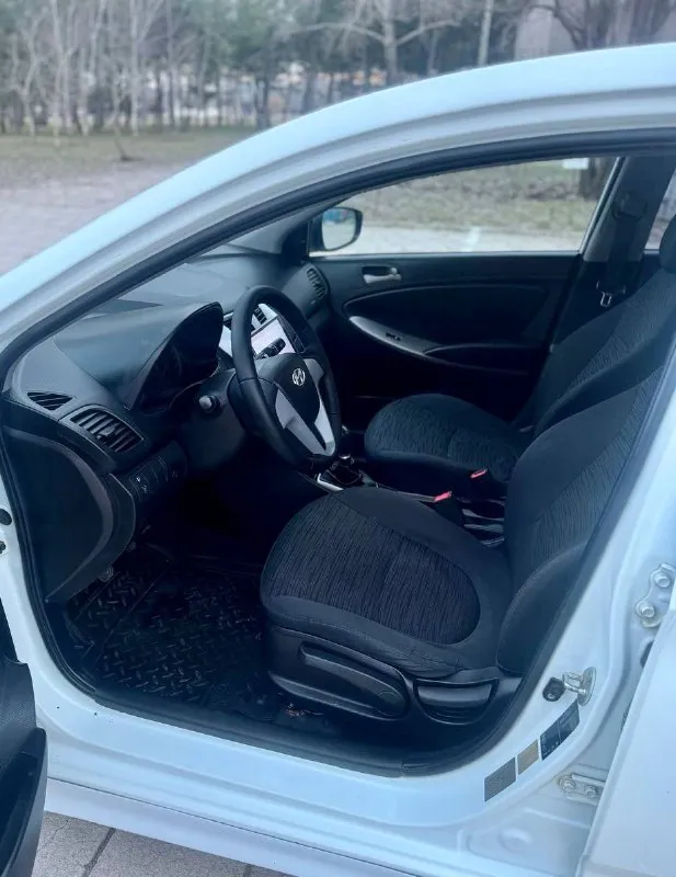 ⚪️ Hyundai solaris

💰Цена: 750 000р
🏢Город: мариуполь
📅Год выпуска: 2014
🧾Пробег: 211 185км.
⚙️Двигатель: 1.6
⛽Топливо: бензин
⚙️Кпп: механика

📞 Телефон:

+7-989-263-55-56
+7-949-727-41-51
+7-949-551-91-52

💾 Описание:

Solaris зарекомендовал себя. .. Тояние как внешне,
Так и технически

Хорошая комплектация:
❄️ Кондиционер (работает отлично), электропакет, abs, airbag, кожаный руль, гидроусилитель руля, android магнитола с камерой заднего вида, новые тормозные диски и колодки.

➕Автомобиль с пройденным техническим осмотром и готов к переоформлению.

Улица шевченко 2️⃣9️⃣6️⃣

⚠️Бесплатно доставим этот или другой автомобиль в донецк, макеевку, бердянск, мелитополь и другие города новых территорий после детального видеообзора со всевозможными диагностиками⚠️

🏦 Возможна продажа в кредит по двум документам. - фотография - 9