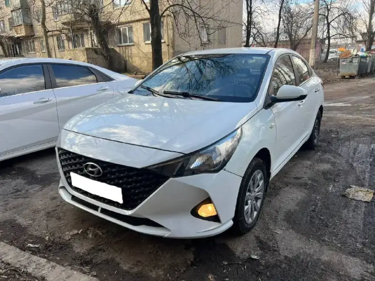 Hyundai solaris
Конец 2020 г 2 рестайлинг
Продаётся живая рабочая машина, по технической части, 5 из 5 -и, безопасность на месте! Нет подтеков, запотеваний, масложора
Пробег 158 тыс. Км (автотекой и состоянием рабочих узлов подтверждено)
1,4 Автомат
2 Ключа
Стекла завод
Менялось переднее левое крыло, остальное все родное в заводском окрасе.
По технике полный идеал! Коробка 6 ступеней листает мягко, двигатель вообще не слышно как работает! Подвеска в идеале
Доки в порядке, без запретов и залогов.
Ошибок нет
Диагностическая карта для мрео есть!
+79493688783 Кирилл
Цена 930 тыс
📲 Tg: @kirf32
📞 Звоните: +7(949)3688783 - фотография - 3