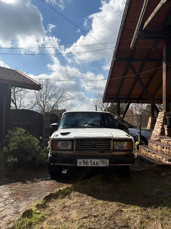 Ваз 2107
2001
На ходу
Нужно заварить задний мост
И посмотреть редуктор
Прошу 95 т. Р
Торг уместен

@In_touch07 - фотография - 5
