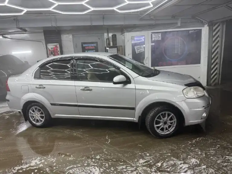 В продаже chevrolet aveo т250 2007 года
Двигатель 1,6
Пробег авто 348 тысяч
Капремонт двигателя сделан на 347 тыс.
Мкпп масло заменено✅
Гидроусилитель руля
Стеклоподъемники
Титановые диски r14 в отличном состоянии как и новая летняя резина ✅
Кондиционер полностью работает !!
Стеклоподъемники, парктроник, магнитола
Масло в моторе новое, как и все фильтра воздушный, салонный и масляный ✅
Радиатор и антифриз тоже заменен ✅
Приезжайте смотрите
Цена 350 тр
Торг чуточку✅
Да и давайте уважать друг друга🤝
Авто находится в макеевке, могу скинуть видео по запросу
+7 (949) 318 94 99 Собственник
📞 Звоните: +7(949)3189499 - фотография - 1