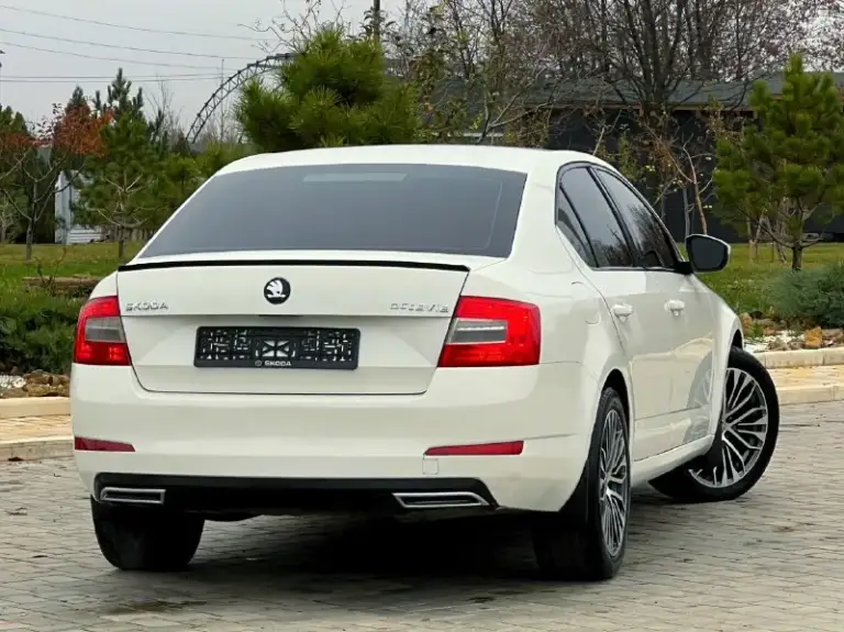 В продаже skoda octavia a7 в превосходном состоянии, обслужена абсолютно вся ! Вложений не каких не требует ! Эксплуатация с 2016 года ! Двигатель 1.6 mpi самый надежный ! Каробка механика, кузов оцинкован ! Стоят оригинальный диски ! Хорошая комплектация, бортовой компьютер, эл. Зеркала, кондиционер, регулировка руля, лифт сидений, и многое другое ! Любое переформление! Возможен обмен, на авто дешевле ! Цена 1045.000 руб торг, реальному покупателю ! +79497926050
📞 Звоните: +7(949)7926050 - фотография - 4