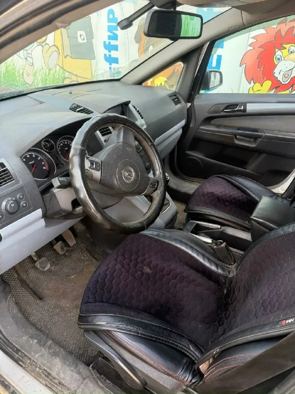 Продам opel зафира б 2006 год газ/бензин коробка механика работают без нареканий мотор не дымит не троит автомобиль на полном ходу сел поехал по документам на пятилетки цена 275.000 рублей цена из за срочности по кузову есть моменты на фото видно по телефону все расскажу +79495069577
📞 Звоните: +7(949)5069577 - фотография - 4