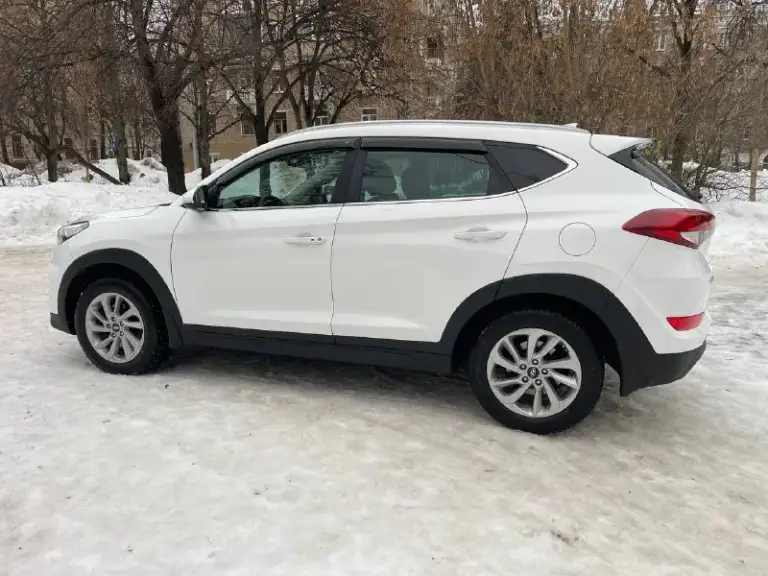 Hyundai tucson 2018г.
Цена 1.950.000 торг
2.0I 150л. С. Привод fwd
Акпп автомат (aisin 6ст)
Пробег 92 тыс
Один хозяин
Автомобиль куплен у официального дилера
Хорошая комплектация
✅Полноцветный дисплей
✅Салон кожа
✅Круиз контроль
✅Apple carplay
✅Светодиодные фары
✅Рейлинги на крыше
✅Обогрев сидений
✅2Х зонный климат
✅Датчики дождя и света
✅Колеса r17
✅Электропривод зеркал
✅Парктроники, камера заднего вида
✅Мультируль
✅Hands free, bluetooth
✅ 2 Ключа
✅Колёса зима и лето🎁
Осмотр донецк
Тел: +79498239926
Телеграмм +79161999908 - фотография - 3