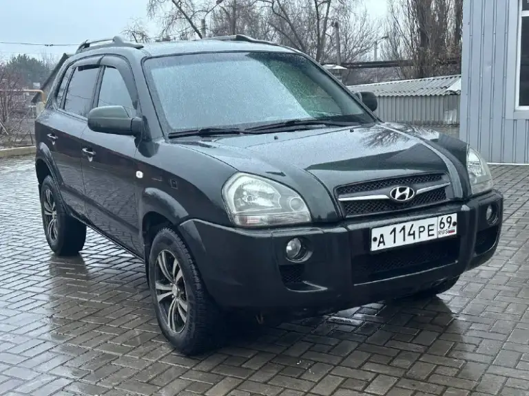 Продам hyundai tucson
2.0 Бензин
Передний привод
Год выпуска 2008
Коробка механика
Пробег 191000 тысячи
В идеальном состоянии
Без рыжиков
Без дтп
Без вмятин
Без царапин
По двигателю вся идеальная не троит не дымит масло не кушает
Коробка работает идеально не выбивает не хрустит всё скорости работают идеально
Подвеска вся обслужена ничего не стучит не гремит
Салон чистый ухоженный
По комплектации имеется
Климат контроль работает
Бортовой компьютер
Подогрев сидений
Подогрев зеркал
4 Стеклоподъемник
И многое другое цена 825 000
+79494581808 - фотография - 5