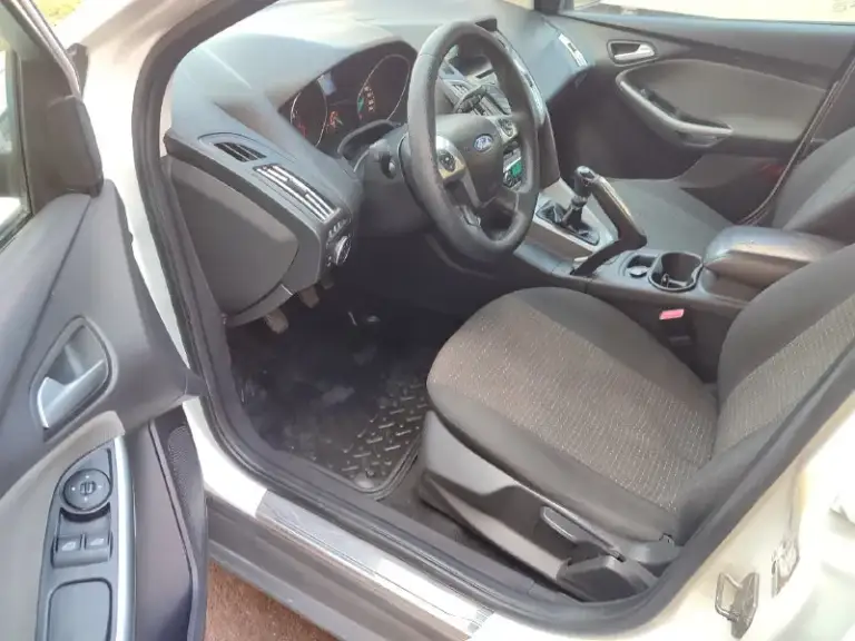 Продам ford focus 3 2013г. 1.6 бензин(125 л. С) мкпп. Пробег 140000 км.
Машина в хорошем состоянии, делать ничего не нужно!
Двухзонный климат контроль
Датчик света
Датчик дождя
Сигнализация с автозапуском
Парктроник
Бортовой компьютер
Цена 720000 торг.
+79494059270 Донецк кировский район
📞 🇷🇺 Звоните: +79494059270 - фотография - 7