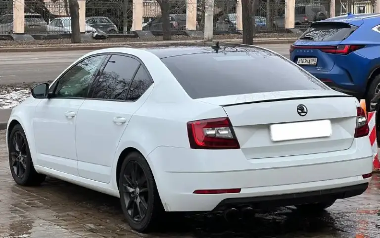 В продаже skoda octavia black edition a7 рестайлинг (2018года)

- Вложили более 500 тысяч рублей на доработку автомобиля
- Родного трассового пробега 140 тысяч километров
- 1.8 T (gen 3)
- Коробка автомат
- Максимальная комплектация
- Автомобиль покупался у официального дилера а ростове
- Автомобиль в идеальном состоянии
- Стёкла оригинал
- Заводской black edition
- Автомобиль в заводском окрасе
- Премиальная музыка canton
Комплектaция blaсk еditiоn - черная крыша, черные боковые зеркала, легкосплавные диски тrius r17 черные, черный спойлер крышки багажника, черная рамка решетки
Из доработок

Комплектация style +допы
-Установлена турбина is20, интеркулер
-Прошита в etuners мотор + коробка
-Пружины -30 eibach e10-79-010-02-22
-Установлен диффузор от kazan67/сделан выхлоп в глушитель46
-Заменены диски с колодками ( усиленые перфорированные тормозные диски)

Цена 1.890.000 торг на месте
Рассматриваю обмен в обе стороны

Город донецк
Номер телефона +7 949 382 2120( есть
Telegram)
Писать лс - фотография - 5