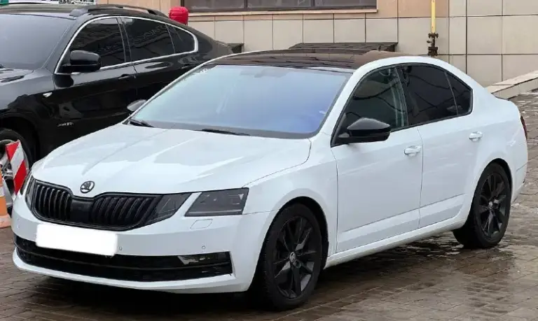 В продаже skoda octavia black edition a7 рестайлинг (2018года)

- Вложили более 500 тысяч рублей на доработку автомобиля
- Родного трассового пробега 140 тысяч километров
- 1.8 T (gen 3)
- Коробка автомат
- Максимальная комплектация
- Автомобиль покупался у официального дилера а ростове
- Автомобиль в идеальном состоянии
- Стёкла оригинал
- Заводской black edition
- Автомобиль в заводском окрасе
- Премиальная музыка canton
Комплектaция blaсk еditiоn - черная крыша, черные боковые зеркала, легкосплавные диски тrius r17 черные, черный спойлер крышки багажника, черная рамка решетки
Из доработок

Комплектация style +допы
-Установлена турбина is20, интеркулер
-Прошита в etuners мотор + коробка
-Пружины -30 eibach e10-79-010-02-22
-Установлен диффузор от kazan67/сделан выхлоп в глушитель46
-Заменены диски с колодками ( усиленые перфорированные тормозные диски)

Цена 1.890.000 торг на месте
Рассматриваю обмен в обе стороны

Город донецк
Номер телефона +7 949 382 2120( есть
Telegram)
Писать лс - фотография - 6