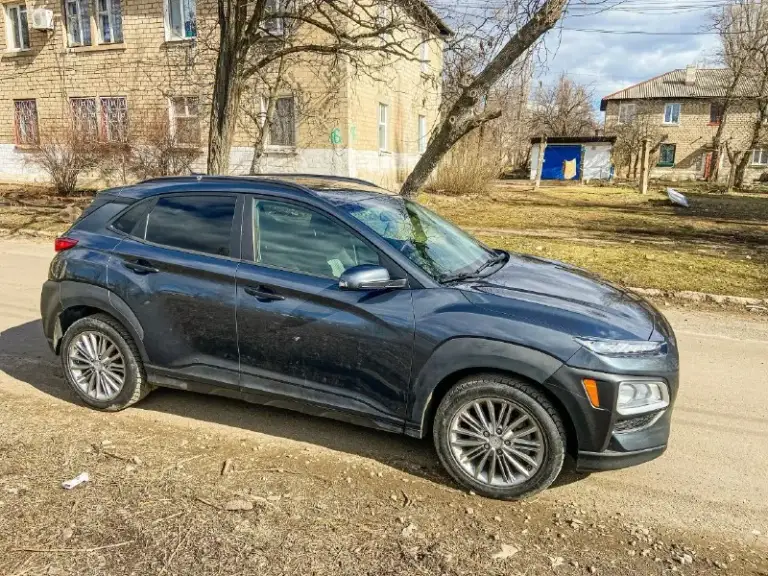 🚗 Продаётся отличный автомобиль hyundai kona! 🚗 2018 год выпуска пробег: 98 000 миль состояние: отличное, без вложений! ✅ расход топлива: всего 7.5 литров на 100 км ⛽ комплектация: 🌟 полный привод — для уверенности на любой дороге 🌟 блокировка дифференциала — максимум контроля 🌟 помощь при спуске с горы — безопасность и комфорт 🌟 старт-стоп система — экономия топлива и экологии 🌟 бесключевой доступ — удобство в каждой поездке 🌟 мульти руль — управление под рукой 🌟 кондиционер — прох ваз в жару 🌟 камера заднего вида - для комфортной езды задним ходом идеальный вариант для тех, кто ценит надёжность и комфорт! Звоните и приезжайте на тест-драйв! 📞🚙 телефон ☎️ +79495198464 территориально г. Енакиево цена 1.500 000р 💰
📞 Звоните: +7(949)5198464 - фотография - 1
