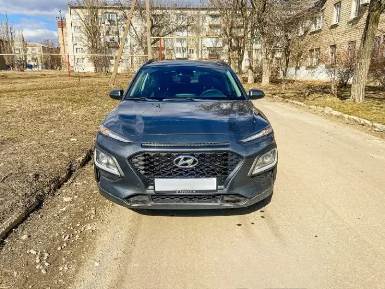 🚗 Продаётся отличный автомобиль hyundai kona! 🚗 2018 год выпуска пробег: 98 000 миль состояние: отличное, без вложений! ✅ расход топлива: всего 7.5 литров на 100 км ⛽ комплектация: 🌟 полный привод — для уверенности на любой дороге 🌟 блокировка дифференциала — максимум контроля 🌟 помощь при спуске с горы — безопасность и комфорт 🌟 старт-стоп система — экономия топлива и экологии 🌟 бесключевой доступ — удобство в каждой поездке 🌟 мульти руль — управление под рукой 🌟 кондиционер — прох ваз в жару 🌟 камера заднего вида - для комфортной езды задним ходом идеальный вариант для тех, кто ценит надёжность и комфорт! Звоните и приезжайте на тест-драйв! 📞🚙 телефон ☎️ +79495198464 территориально г. Енакиево цена 1.500 000р 💰
📞 Звоните: +7(949)5198464 - фотография - 4