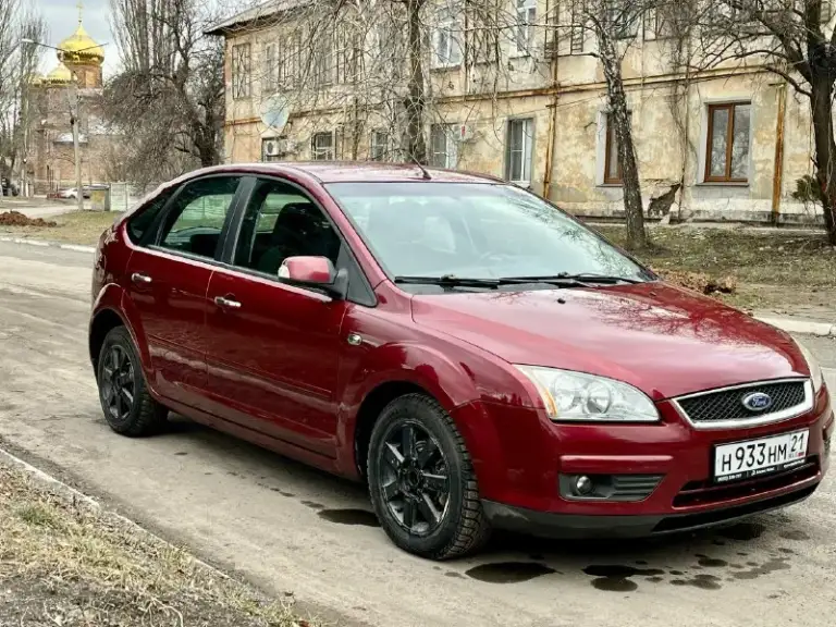 Продам ford фокус 2007г двигатель 1.8 надёжный, без масложора зелёная автотека ! Родной пробег 176.000 в прекрасном состоянии, без каких-либо вложений. По кузову без гнили и ржавчины, ровный и красивый. Остекление все заводское без сколов и трещин. Топовая комплектация chia: 2х зонный климат контроль,4 электро стекло подьемника, обогревы, датчики дождя и света, круиз контроль, мультируль, гур, подушки безопасности, abs, птф и многое другое. Подвеска вся менялась летом, ехать приятно. По документам полный порядок, любые переоформления. Техосмотр в подарок ! Цена : 520.000 торг у капота +79497835976
📞 Звоните: +7(949)7835976 - фотография - 1