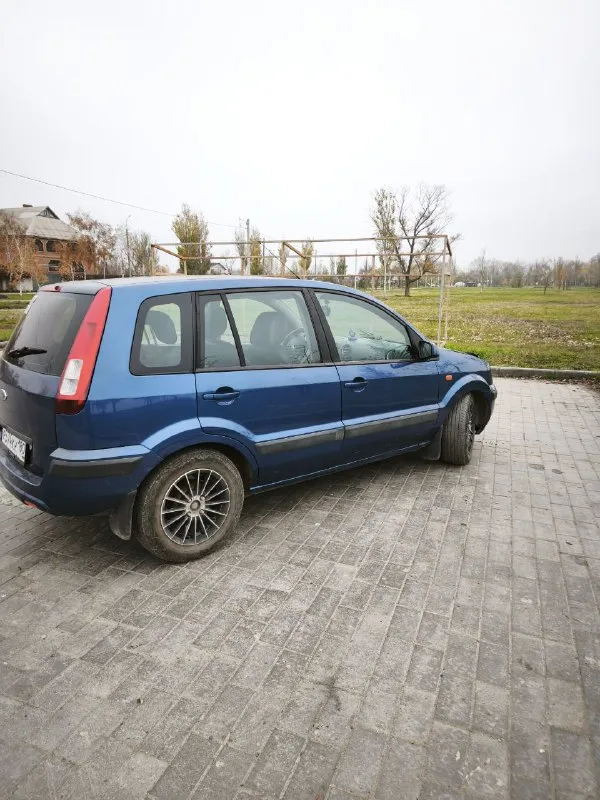 Продам ford фьюжн 2007 г. В. 1.4  v 16,пробег 185 тыс. Авто в отличном состоянии, в родном окрасе. Кондиционер, чистый ухоженный салон, сигнализация, центральный замок, стеклоподъёмники, электрозеркала, титановые диски, два комплекта резины. Машина в
Цена 565 тыс.
+79497336557
+79497220171
📲 Tg: анастасия
📞 Звоните: +7(949)7336557 - фотография - 3