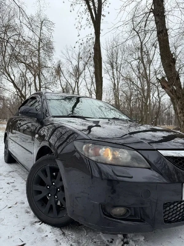 Продам mazda 3🔥
Год выпуска:2007🔥
Пробег, км:180.000 🔥
Модификация:1.6 ат 🔥
Тип двигателя: газ/бензин🔥
Коробка передач: автомат🔥
Привод: передний🔥
Тип кузова: седан🔥
Koмплeктaция: flash edition🔥
Цвет: черный🔥
Продажа автомобиля от собственника. Автомобиль в богатой комплектации и в ухоженном состоянии. Таких хозяйских машин осталось малость.
Машина на полном ходу, не требует никаких вложений от слова совсем.
Мотор в идеальном состоянии, не троит, не дымит, не имеет каких либо посторонних звуков, работает идеально как на газу так и не бензине. Под капотом ничего не намывал, не подготавливал, чтобы было видно, что мотор сухой, без каких-либо потёков
Aкпп-в идеальном состоянии, плавность переключения передач, отсутствие рывков и корректность работы в разных режимах.
Ходовая-мягкая, ничего не стучит, не тарабанит, всё что нужно было - поменяно
Так же имеется видео, по просьбе отправлю для более лучшего осмотра авто
Цена 549.999 тысяч
Возможен пригон по договоренности
Возможен пригон по договоренности
Возможен обмен
+79495752024 - фотография - 4