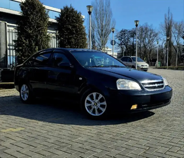 Продам
Ухоженный, красивый, надежный и вместительный
Chevrolet lacetti.
Год выпуска - 2008.
Пробег - 217000 км.
Мкпп - 5-ступенчатая механика.
Г. Донецк.
Тел. +79495362484 +79494491943. Если не дозвонились, на этом номере есть telegram.
Авто в хорошем состоянии, как внешнем, так и техническом. Без гнили, коррозии и ржавчины.
В очень красивом насыщенном чёрном металлик цвете. ..
В дтп авто не участвовал.
Все стекла заводские. Все швы и герметики заводские. Техническое состояние без нареканий.
Подвеска отрабатывает мягко и комфортно
Работает как швейцарские часы. Масло не расходует, не дымит, не троит.
Салон целый, чистый и опрятный. Комплектация: полный электропакет, кондиционер (холодит)
Abs, srs, airbag, подушки безопасности на месте,
Гидроусилитель руля, электроподъемники, электрозеркала с подогревом, противотуманки, корректор фар, светит очень хорошо, центральный замок, сигнализация, серво руль,
📲 Tg: максим ворошиловский
📞 Звоните: +7(949)5362484 - фотография - 5