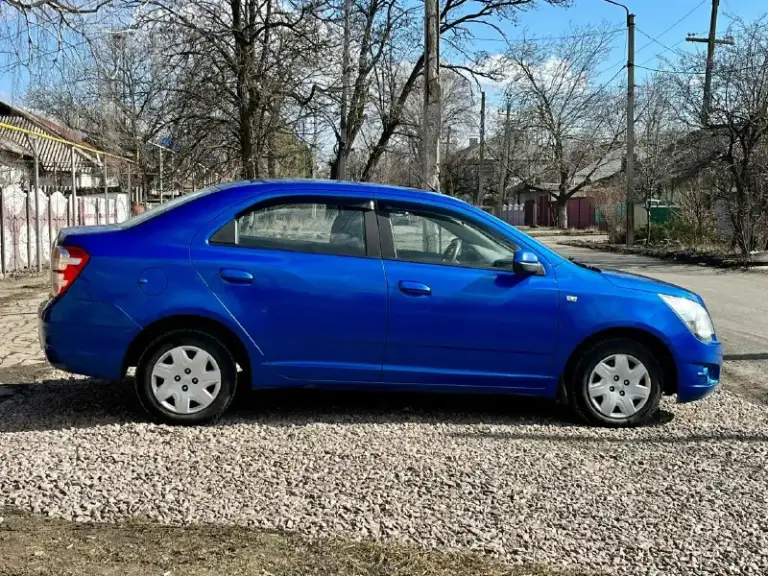 Продам chevrolet cobalt ( chevrolet кобальт ) 2013г в комплектации «lt». Родной пробег 260.000 машина вся в оригинале - в родном окрасе ! Ничего не снималось и не крутилось. Автомобиль в отличном состоянии. Двигатель работает ровно, не дымит, не троит, масло не ест. Коробка работает отлично, сцепление менялось год назад ! Ходовая не стучит и не гремит! По авто не каких посторонних звуков !!! Кондиционер морозит. Установлен автозапуск. По кузову без рыжиков. Дно, пороги, стаканы отлично. Машина оцинкованная с завода ! Салон чистый и аккуратный оформление в мрэо машина без вложений цена 560.000 торг у капота +79497835944
📞 Звоните: +7(949)7835944 - фотография - 4