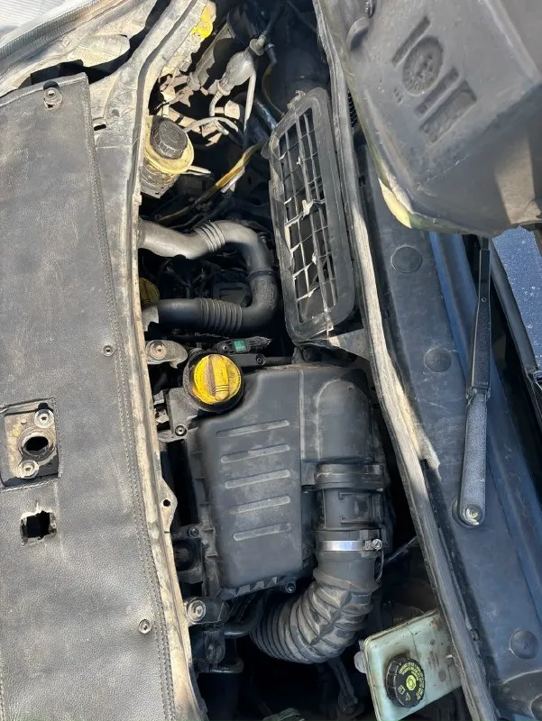 Продаю renault trafic 2013 г. В. — отличный пассажирский микроавтобус официально куплен новым у дилера renault на куйбышева в донецке. С момента покупки находится в одних руках — я первый и единственный владелец. • пассажирская версия • длинная база • съёмные задний ряд сидений • двигатель 2.0 (дизель) • по технике вопросов нет — всё работает, обслуживался своевременно • не использовался в коммерческих целях цена: 1 800 000 руб. Торг уместен при осмотре. Номер для связи +7 949 325 0494, г. Харцызск
📞 Звоните: +7(949)3250494 - фотография - 7