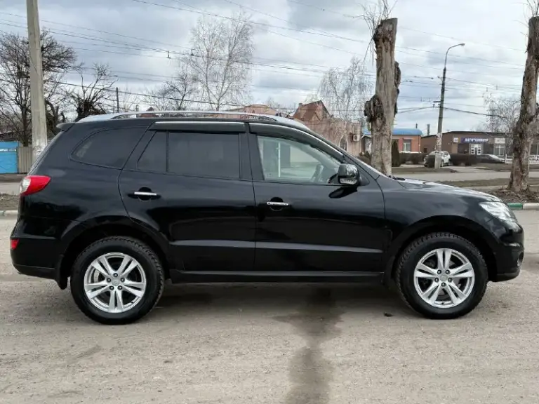 Продам hyundai santa fe
2.4 Бензин
Год выпуска 2011
Состояние идеальное.
Без вмятин царапин
И рыжиков
Сервисные книги.
Кнопка star - stop
Без ключевой доступ
Вложений не требует!
Любое оформление!
Салон не затертый не порваный
Резина хорошая
Авто полностью обслужена до мелочей
Работает ровно.
Коробка переключает идеально
Климат контроль работает
Все жидкости заменены!
Стекла все родные
Каждая кнопка работает)
Цена 1.285₽
+7-949-794-46-27
Остольные вопросы по телефону
Звоните в любое время.
📲 Tg: евгений
📞 Звоните: +7(949)7944627 - фотография - 3