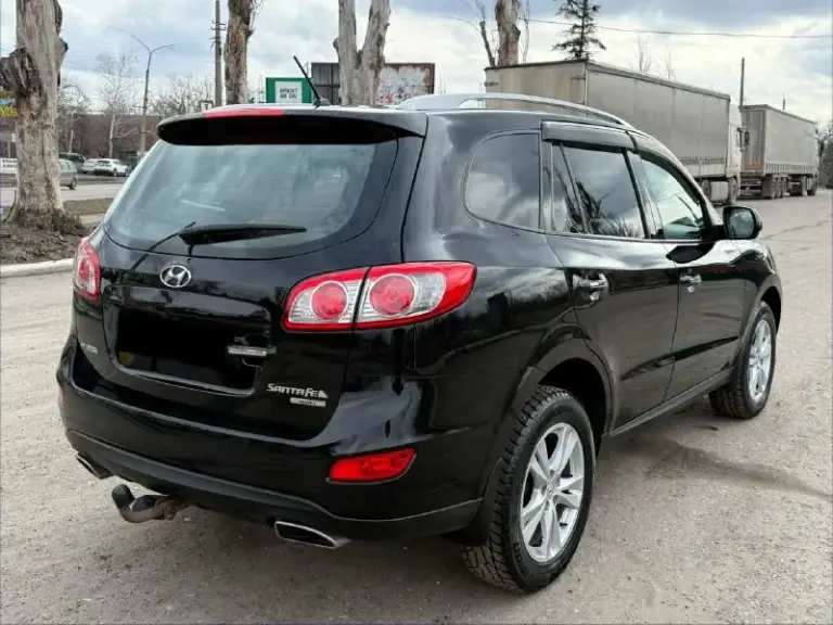 Продам hyundai santa fe
2.4 Бензин
Год выпуска 2011
Состояние идеальное.
Без вмятин царапин
И рыжиков
Сервисные книги.
Кнопка star - stop
Без ключевой доступ
Вложений не требует!
Любое оформление!
Салон не затертый не порваный
Резина хорошая
Авто полностью обслужена до мелочей
Работает ровно.
Коробка переключает идеально
Климат контроль работает
Все жидкости заменены!
Стекла все родные
Каждая кнопка работает)
Цена 1.285₽
+7-949-794-46-27
Остольные вопросы по телефону
Звоните в любое время.
📲 Tg: евгений
📞 Звоните: +7(949)7944627 - фотография - 4