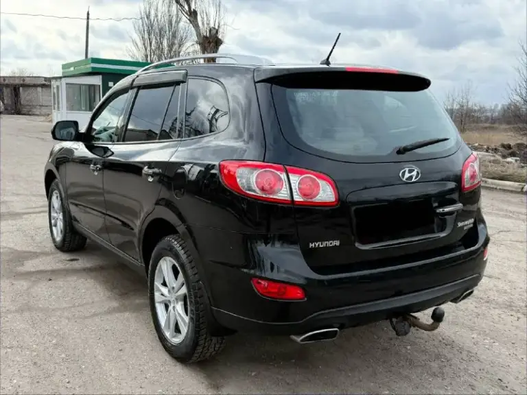 Продам hyundai santa fe
2.4 Бензин
Год выпуска 2011
Состояние идеальное.
Без вмятин царапин
И рыжиков
Сервисные книги.
Кнопка star - stop
Без ключевой доступ
Вложений не требует!
Любое оформление!
Салон не затертый не порваный
Резина хорошая
Авто полностью обслужена до мелочей
Работает ровно.
Коробка переключает идеально
Климат контроль работает
Все жидкости заменены!
Стекла все родные
Каждая кнопка работает)
Цена 1.285₽
+7-949-794-46-27
Остольные вопросы по телефону
Звоните в любое время.
📲 Tg: евгений
📞 Звоните: +7(949)7944627 - фотография - 7