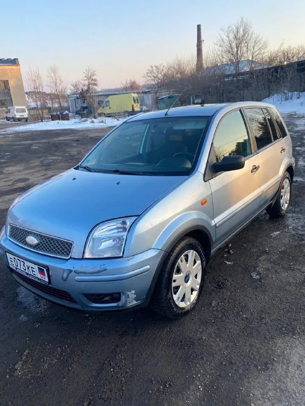 Ford fusion 2004
- 1.6
Коробка автомат.
Полная комплектация: люк, обогрев лобового стекла, подогрев сидений, кондиционер, v-basta. Все работает в штатном режиме. Автомобиль семейный, 6 лет в одних руках. За машиной следил. Все расходники менялись во время. Езжу каждый день. И коробка работает без нареканий. Из недочетов только косметические нюансы. В дтп не участвовала. Переоформление в мрэо бе проблем, буду присутствовать в мрэо. На все вопросы отвечу, звоните:
+7-949-316-51-71
Цена: 555.000 руб
Автомобиль находиться в макеевке.
📞 Звоните: +7(949)3165171 - фотография - 5