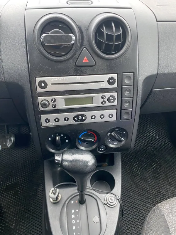 Ford fusion 2004
- 1.6
Коробка автомат.
Полная комплектация: люк, обогрев лобового стекла, подогрев сидений, кондиционер, v-basta. Все работает в штатном режиме. Автомобиль семейный, 6 лет в одних руках. За машиной следил. Все расходники менялись во время. Езжу каждый день. И коробка работает без нареканий. Из недочетов только косметические нюансы. В дтп не участвовала. Переоформление в мрэо бе проблем, буду присутствовать в мрэо. На все вопросы отвечу, звоните:
+7-949-316-51-71
Цена: 555.000 руб
Автомобиль находиться в макеевке.
📞 Звоните: +7(949)3165171 - фотография - 6