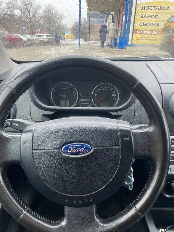 Ford fusion 2004
- 1.6
Коробка автомат.
Полная комплектация: люк, обогрев лобового стекла, подогрев сидений, кондиционер, v-basta. Все работает в штатном режиме. Автомобиль семейный, 6 лет в одних руках. За машиной следил. Все расходники менялись во время. Езжу каждый день. И коробка работает без нареканий. Из недочетов только косметические нюансы. В дтп не участвовала. Переоформление в мрэо бе проблем, буду присутствовать в мрэо. На все вопросы отвечу, звоните:
+7-949-316-51-71
Цена: 555.000 руб
Автомобиль находиться в макеевке.
📞 Звоните: +7(949)3165171 - фотография - 7