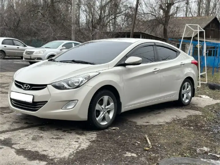 Цена: 850.000
Продам hyundai elantra
Автомобиль собран в корее (подтверждается vinкодом)
Куплена в автосалоне в донецке
Год выпуска 2013
Двигатель 1.8
Акпп 6ст
Комплектация:
✅Двухзонный климат контроль ( работает холодит как положено)
✅Полный электростеклопакет
✅Складывания зеркал
✅Датчик дождя
✅Подогрев передних сидений
✅Полный мультируль
✅Подогрев руля
Салон в отличном состоянии (в авто не курили, на сидениях чехлы, под ними сидушки идеал)!
Два ключа‼️
⚡️Стекла все заводские включая лобовое!
Новая зимняя шипованная резина!
В ближний дальний и птф установлены led лампы свет сушит асфальт 🔆
💪🏻Мотор 1.8 ( 150🐎) едет уверенно, при этом расход 8л по городу, масло не кушает от замены до замены, меняю каждые 8000км ( на 230 был кап. Ремонт )
Акпп передачи листает отлично не тупит не пинает.
✅Ходовая на 5++
Проверка авто на любом сто (за ваш счет!)
Пробег 286.000 не кручен ( автотека подтверждает!)
📄Документы в полном порядке я хозяин по птс и стс любой вид переоформления
Г. Шахтерск
Цена 💵 850.000
☎️ +79494172653 - фотография - 3