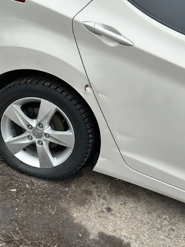 Цена: 850.000
Продам hyundai elantra
Автомобиль собран в корее (подтверждается vinкодом)
Куплена в автосалоне в донецке
Год выпуска 2013
Двигатель 1.8
Акпп 6ст
Комплектация:
✅Двухзонный климат контроль ( работает холодит как положено)
✅Полный электростеклопакет
✅Складывания зеркал
✅Датчик дождя
✅Подогрев передних сидений
✅Полный мультируль
✅Подогрев руля
Салон в отличном состоянии (в авто не курили, на сидениях чехлы, под ними сидушки идеал)!
Два ключа‼️
⚡️Стекла все заводские включая лобовое!
Новая зимняя шипованная резина!
В ближний дальний и птф установлены led лампы свет сушит асфальт 🔆
💪🏻Мотор 1.8 ( 150🐎) едет уверенно, при этом расход 8л по городу, масло не кушает от замены до замены, меняю каждые 8000км ( на 230 был кап. Ремонт )
Акпп передачи листает отлично не тупит не пинает.
✅Ходовая на 5++
Проверка авто на любом сто (за ваш счет!)
Пробег 286.000 не кручен ( автотека подтверждает!)
📄Документы в полном порядке я хозяин по птс и стс любой вид переоформления
Г. Шахтерск
Цена 💵 850.000
☎️ +79494172653 - фотография - 7