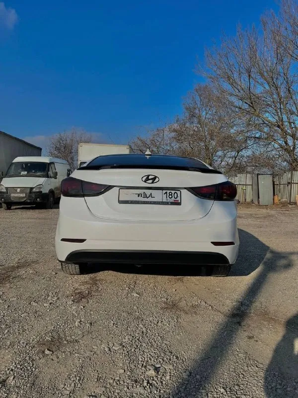 Продам hyundai elantra 2016

2015 Se/sport/limited 1.8 автомат (150 л. С. )
Родной пробег 67 тыс миль
(107 Тыс. Км)
Цвет белый перламутр. Отличное состояние. Автомобиль обслужен, сел и поехал.
Кожаный мульти руль громкая связь, камера заднего вида
-2 Комплекта резины
-Установлены дорогие кожаные чехлы от фирмы автопилот,
-Установлен новый led свет
-2 Комплекта ковров,
-Сигнализация pandora с автозапуском
В комплекте так же отдам много новых деталей, колодки и суппорта brembo, новые амортизаторы, пружины.
Автомобиль после химчистки и полировки.
За дополнительной информацией обращайтесь в личные сообщения или по номеру +79494142018
Г. Донецк
Цена 1.350.000 р - фотография - 3